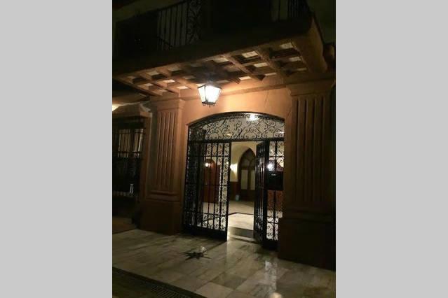 Mansion Alhamar - 2 Bedroom, Frontline Beach, Mountain Views, Full Size Pool, Tennis Courts, Close To Shops, On-Site Bar & Chiringuito Sitio de Calahonda Luaran gambar