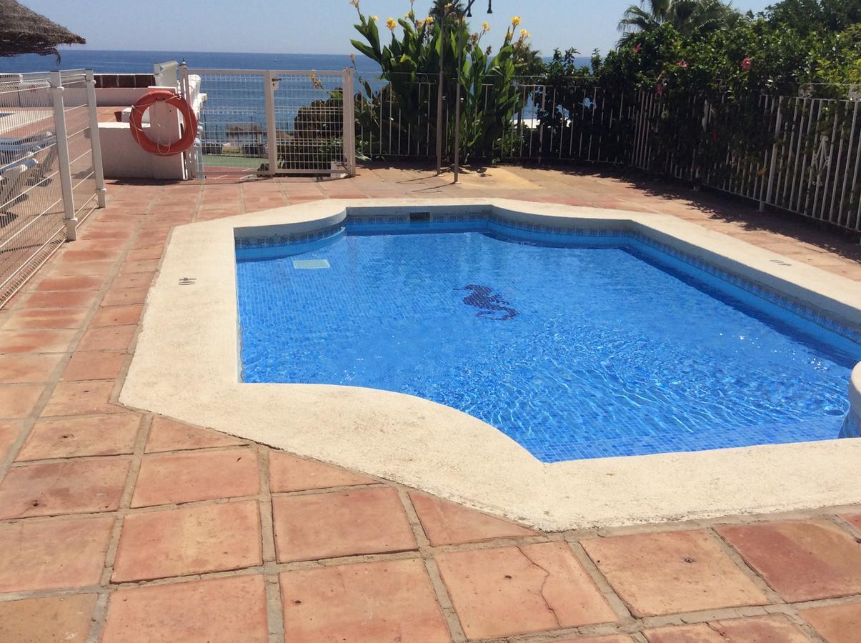 Mansion Alhamar - 2 Bedroom, Frontline Beach, Mountain Views, Full Size Pool, Tennis Courts, Close To Shops, On-Site Bar & Chiringuito Sitio de Calahonda Luaran gambar