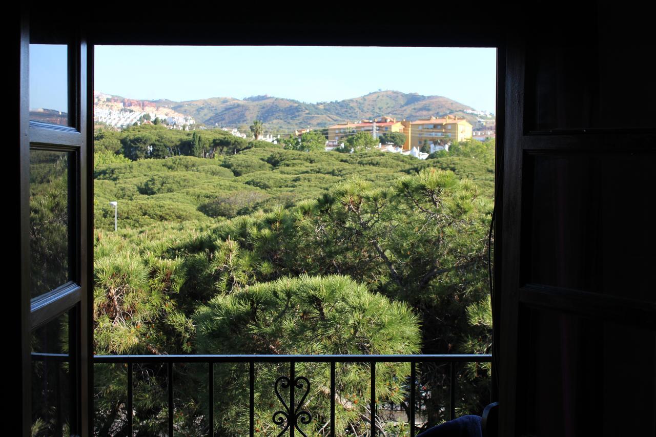 Mansion Alhamar - 2 Bedroom, Frontline Beach, Mountain Views, Full Size Pool, Tennis Courts, Close To Shops, On-Site Bar & Chiringuito Sitio de Calahonda Luaran gambar