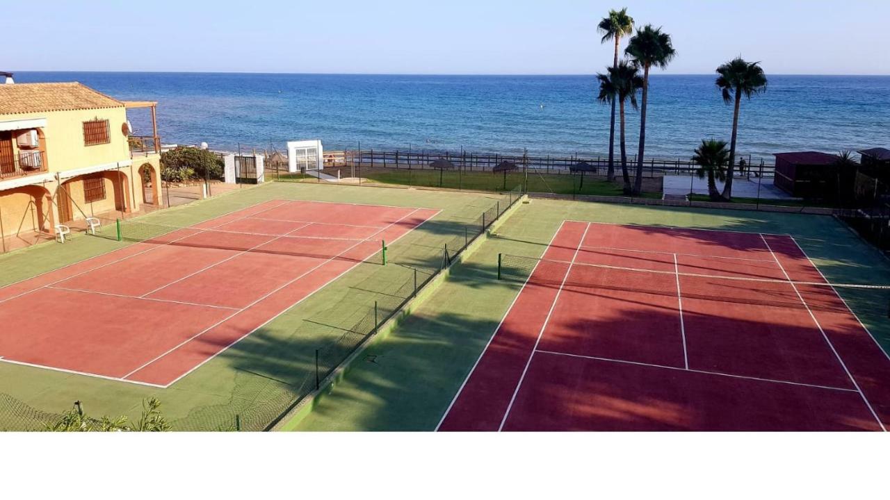 Mansion Alhamar - 2 Bedroom, Frontline Beach, Mountain Views, Full Size Pool, Tennis Courts, Close To Shops, On-Site Bar & Chiringuito Sitio de Calahonda Luaran gambar